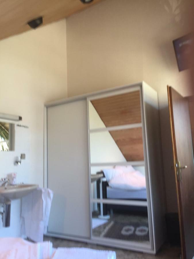Duesseldorfer Privatzimmer Luaran gambar
